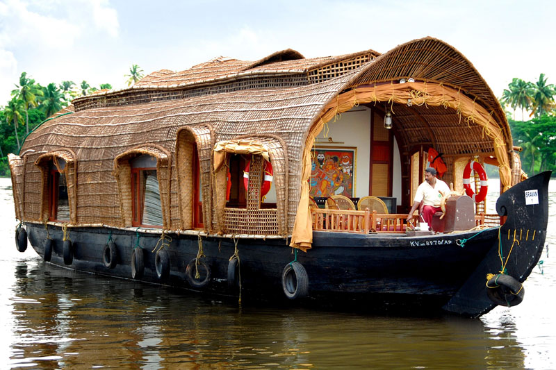 Alleppey Luxury Houseboat - Backwater Experience Kerala Alleppey Package